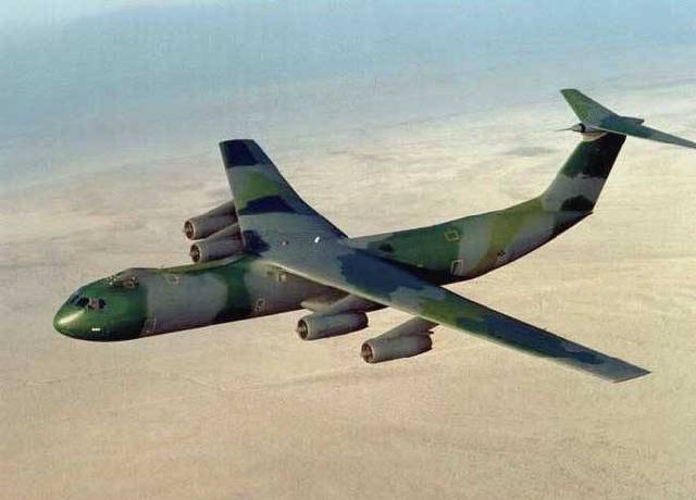 Lockheed C-141 Starlifter