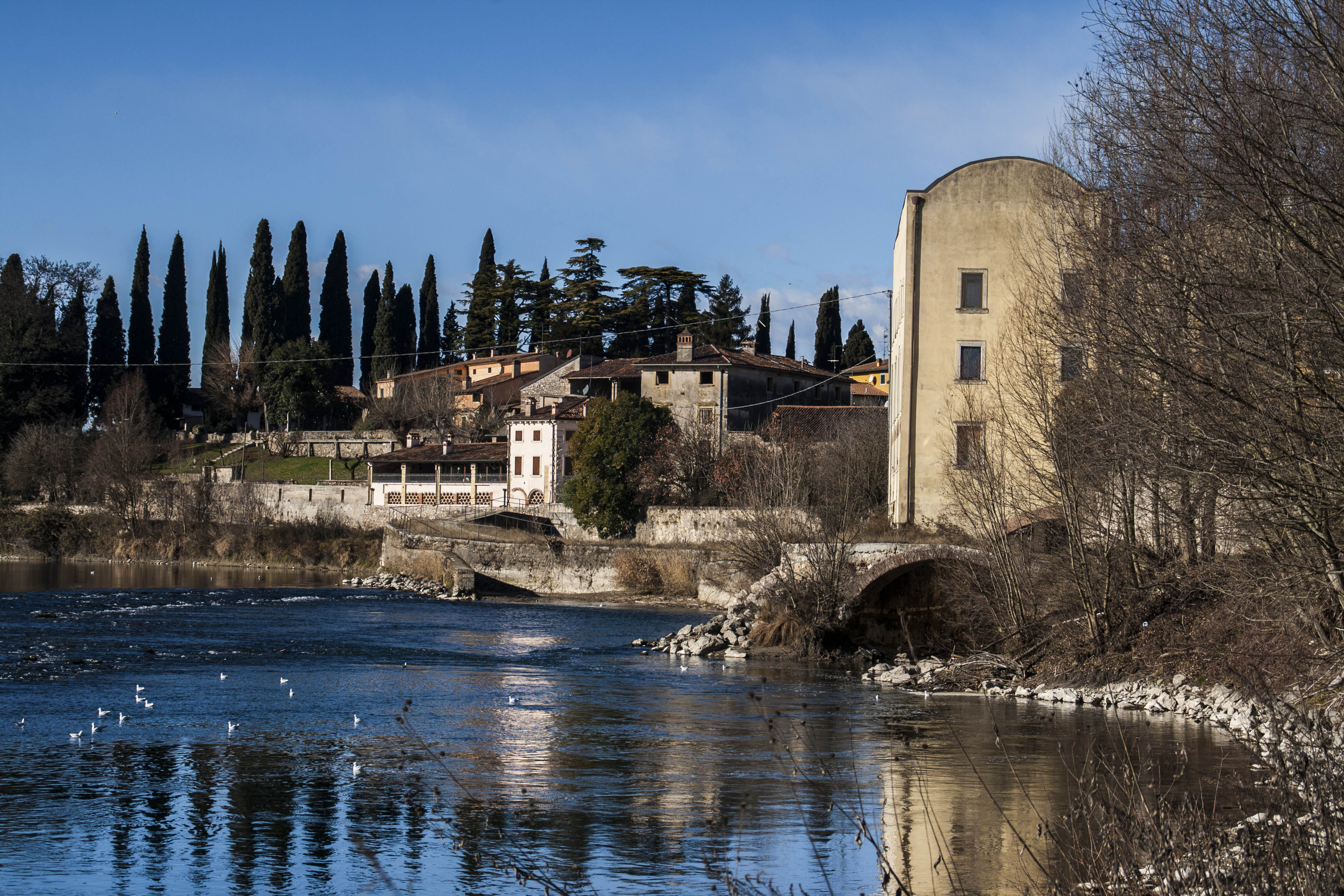 Parona (Vr) Adige Fiume Percorso lungo Adige da Parona a Pescantina