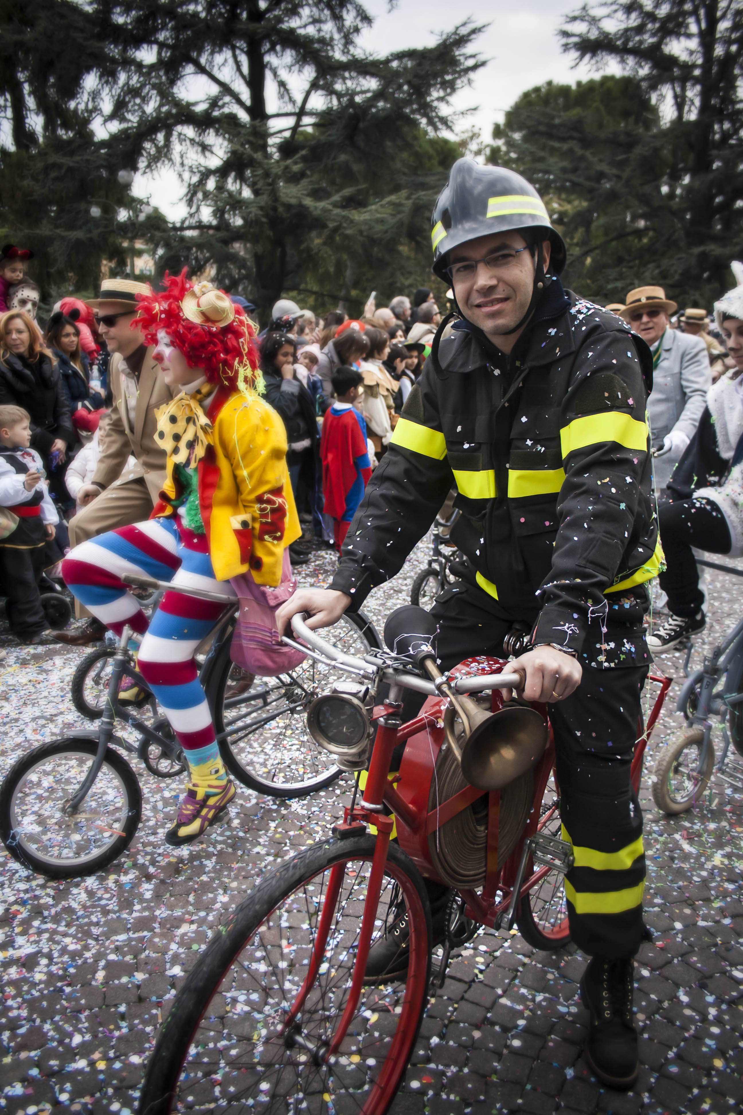 Verona Carnevale Maschera Biciclette 