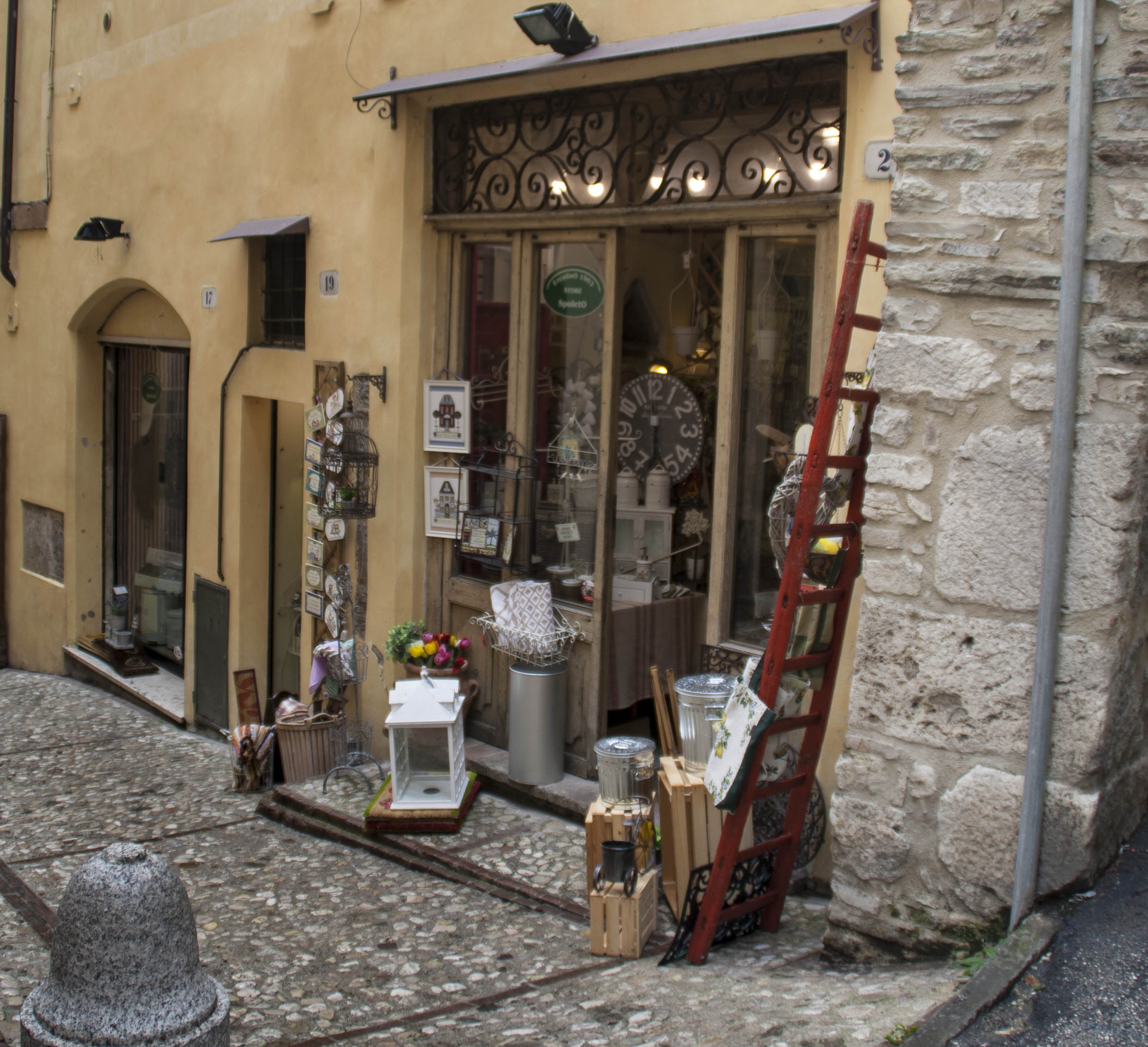 Spoleto Umbria Vie Monumenti 