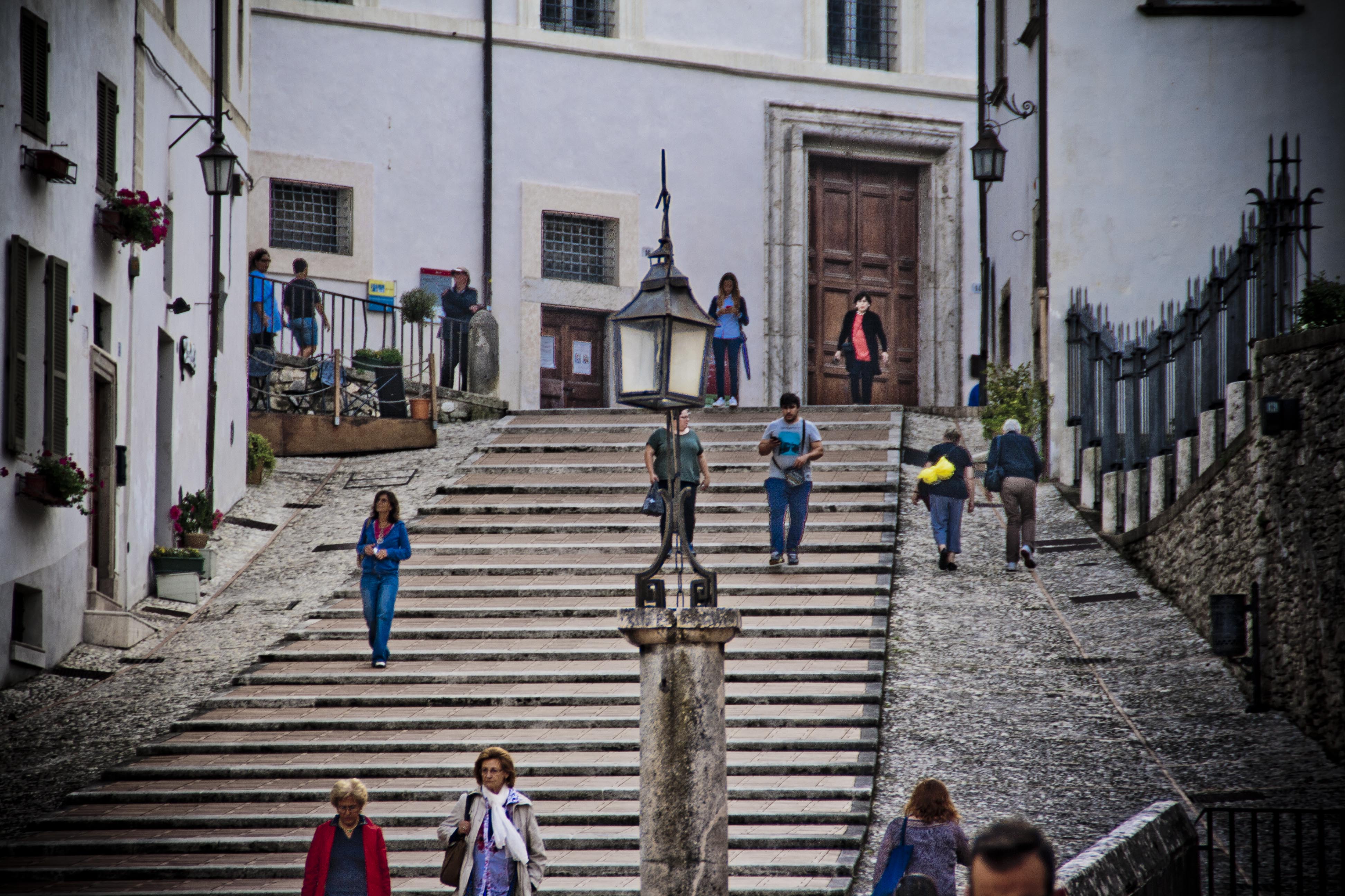 Spoleto Umbria Vie Monumenti 