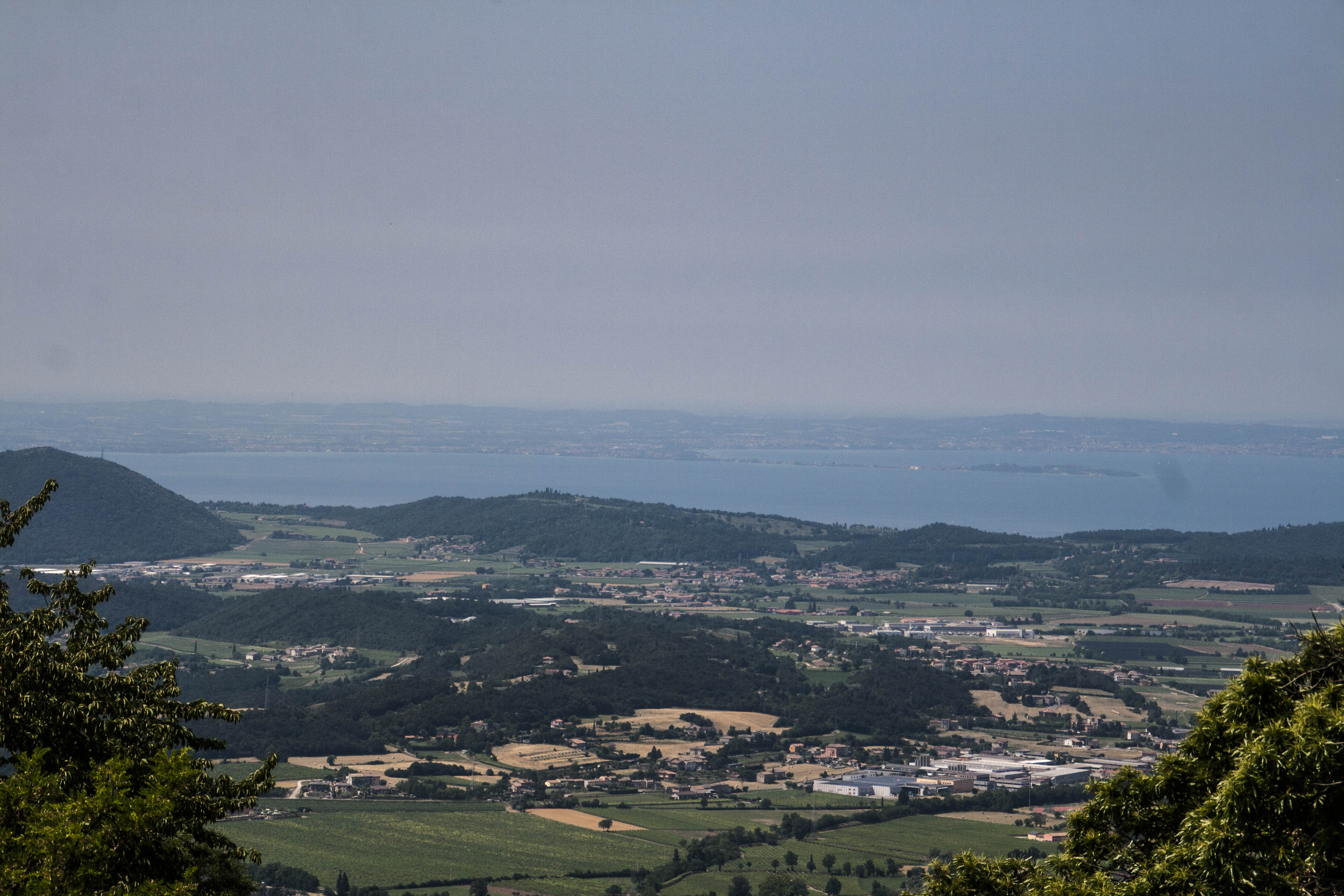 Spiazzi (Vr) Panorama Lago di Garda Panorama del Lago di Garda dalla strada per Spiazzi