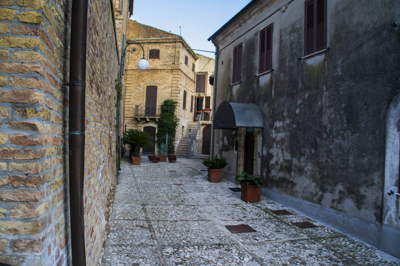 Montepagano (Te) Particolare Strada 