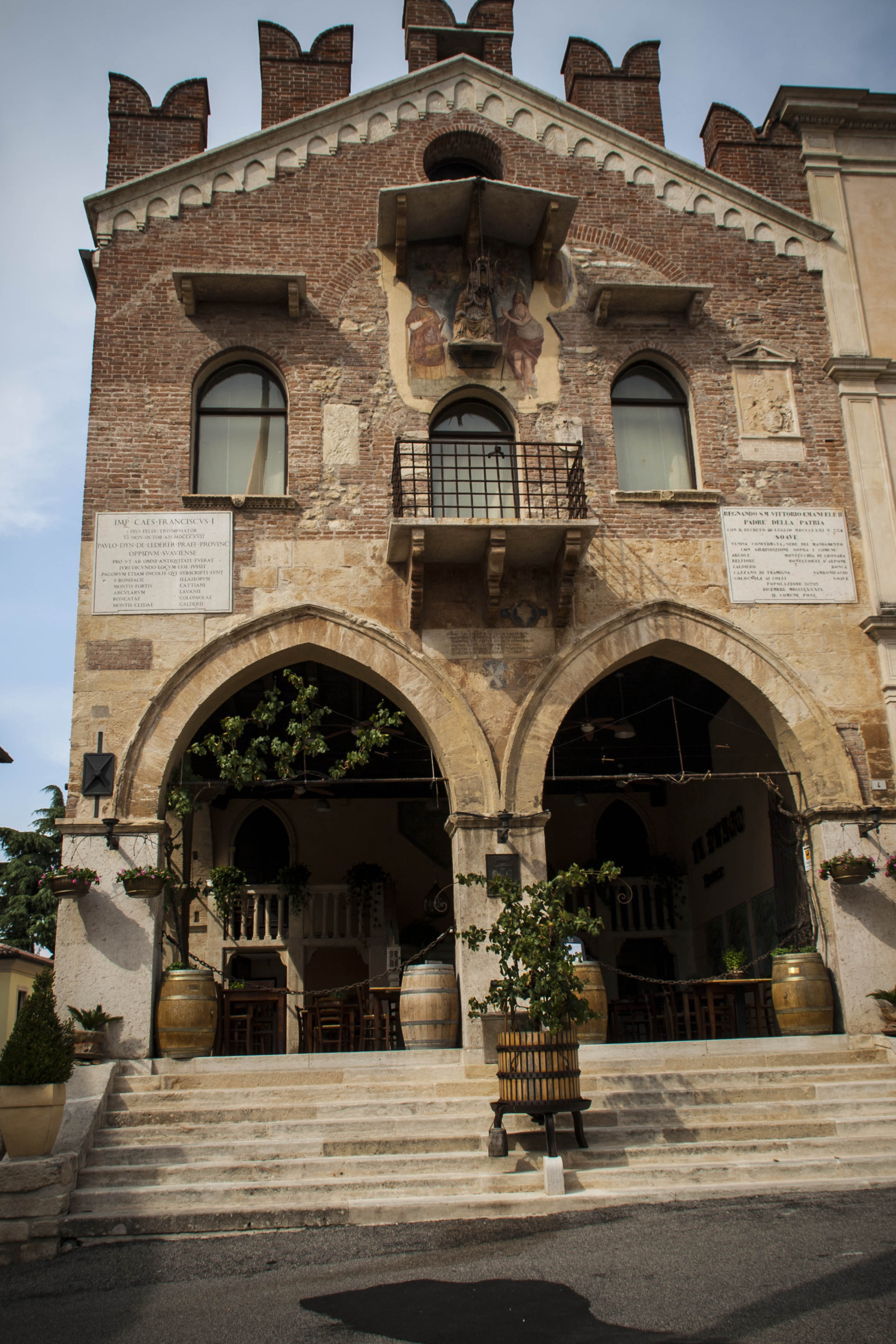 Soave (Vr) Edificio Monumento 