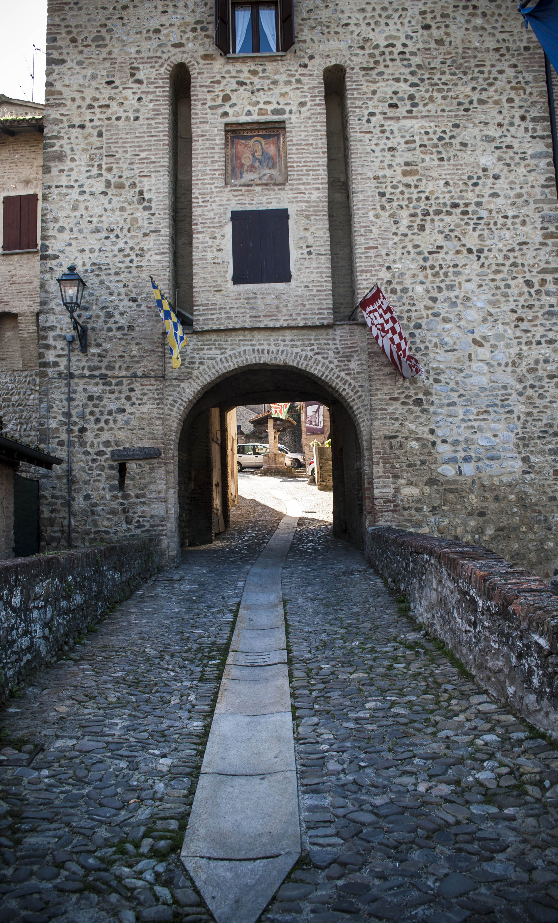 Savignano (Mo) Edificio Borgo 