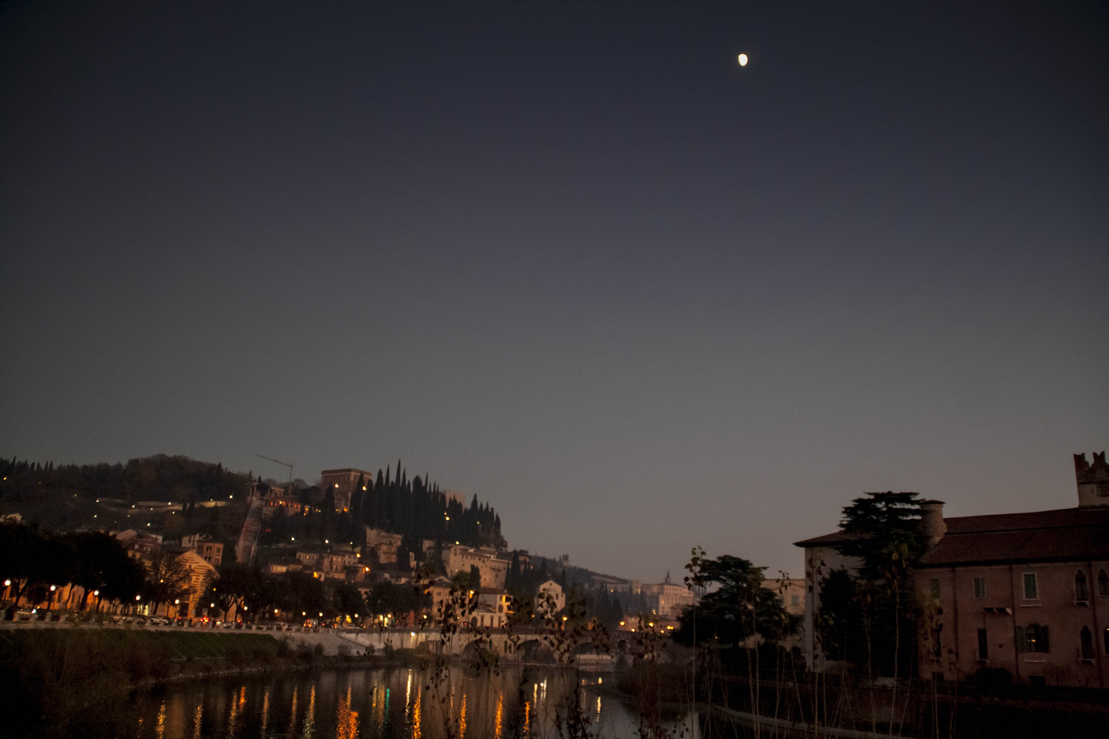 Verona Fiume Adige Castel S. Pietro Luna 