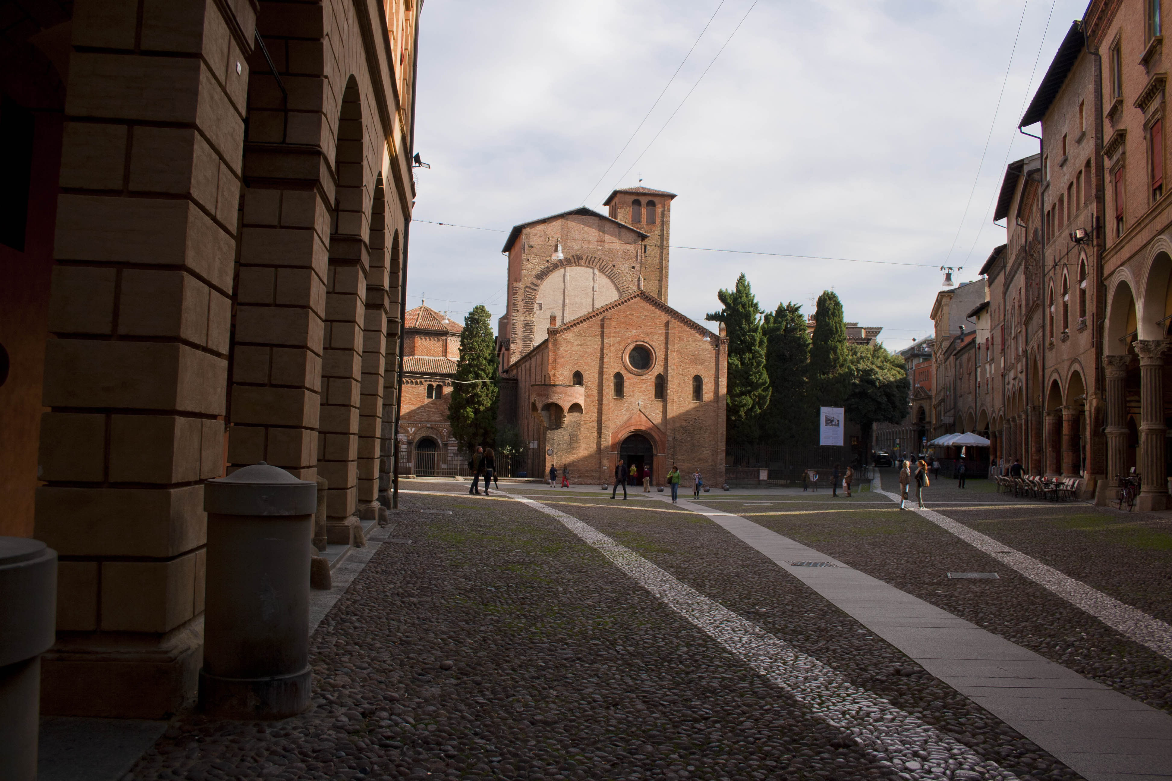 Bologna piazza chiese 