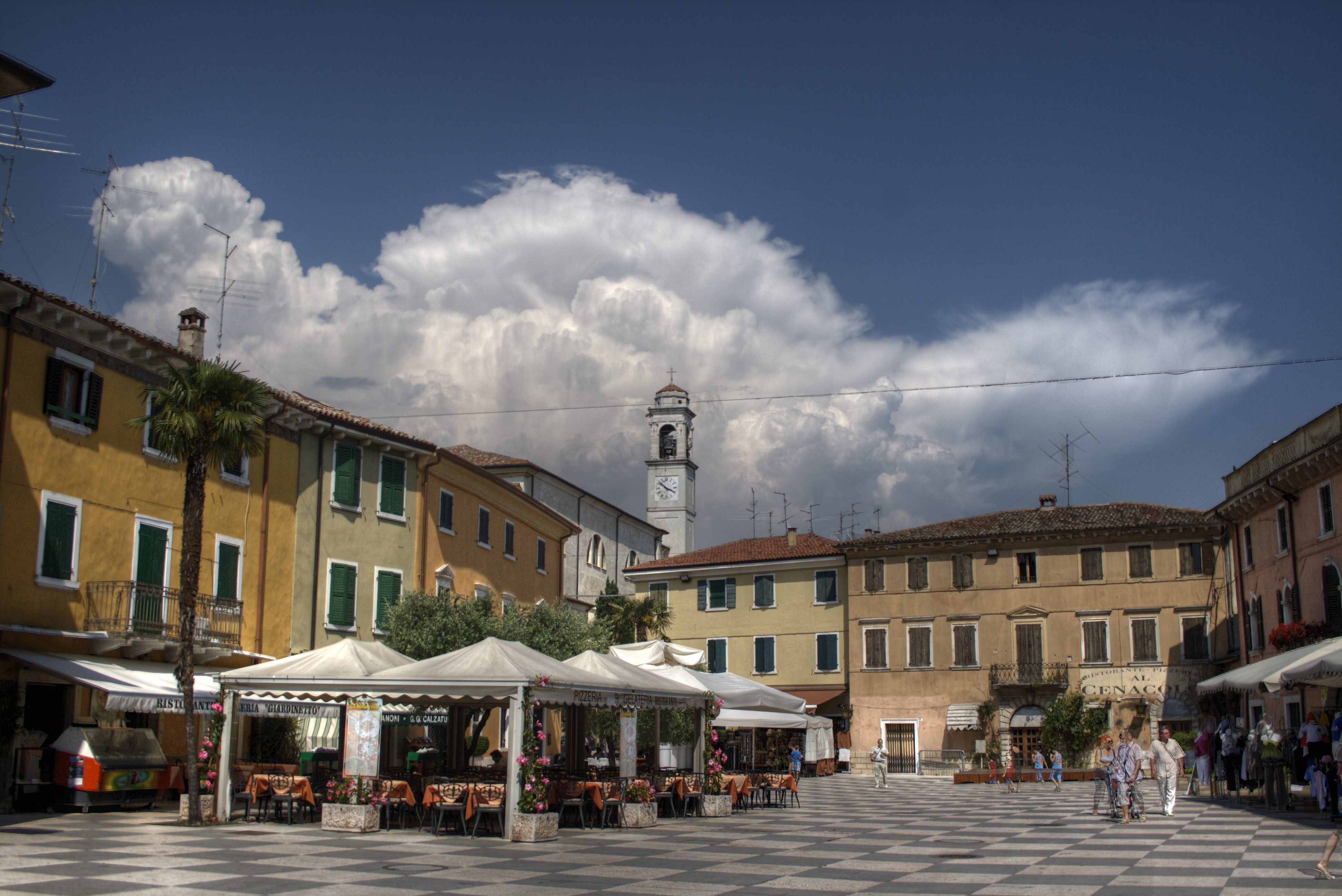 Lazzise (Vr) Lago di Garda HDR 