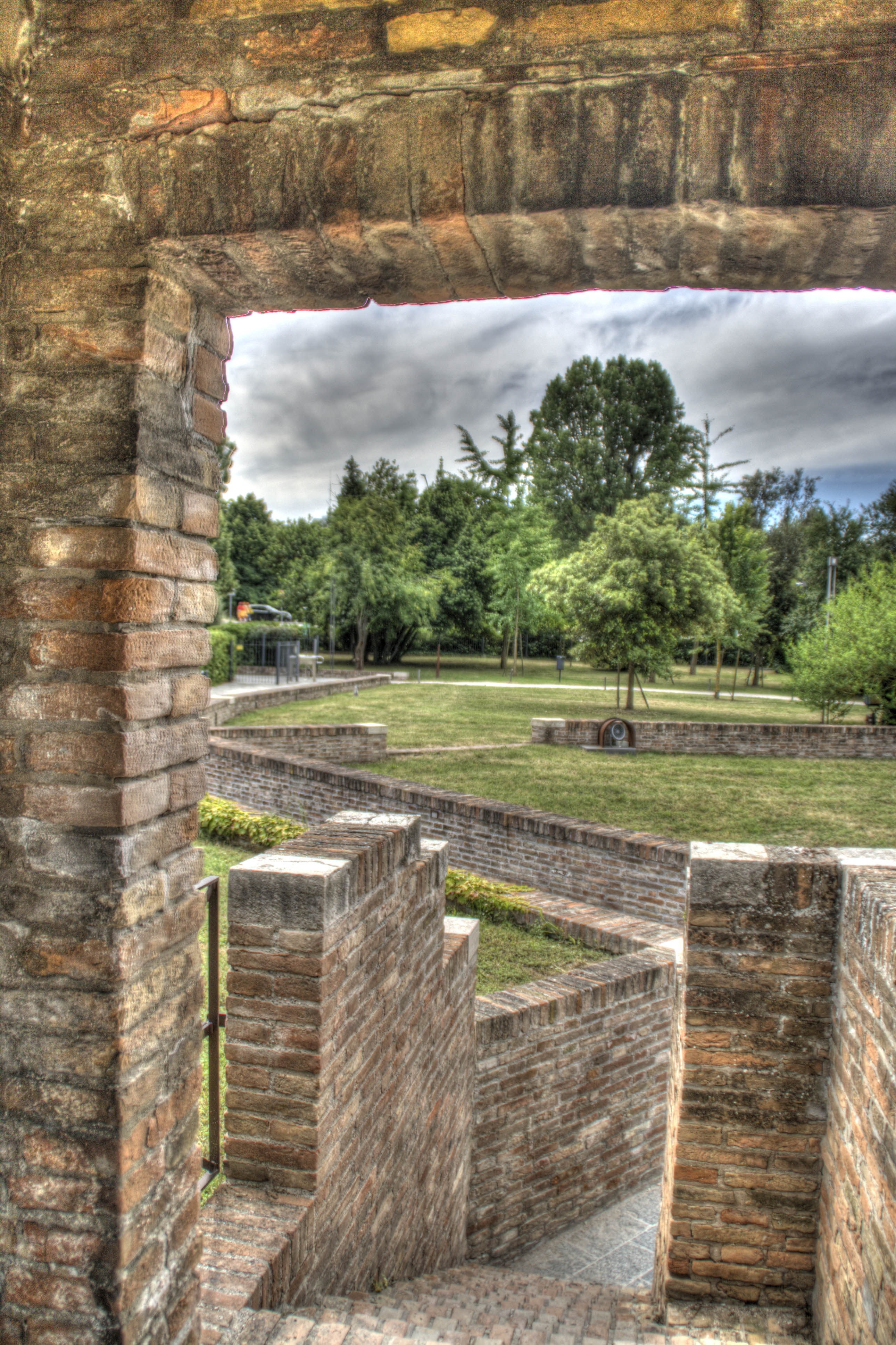 Ravenna Monumenti Edifici Particolare Mausoleo di Teodorico