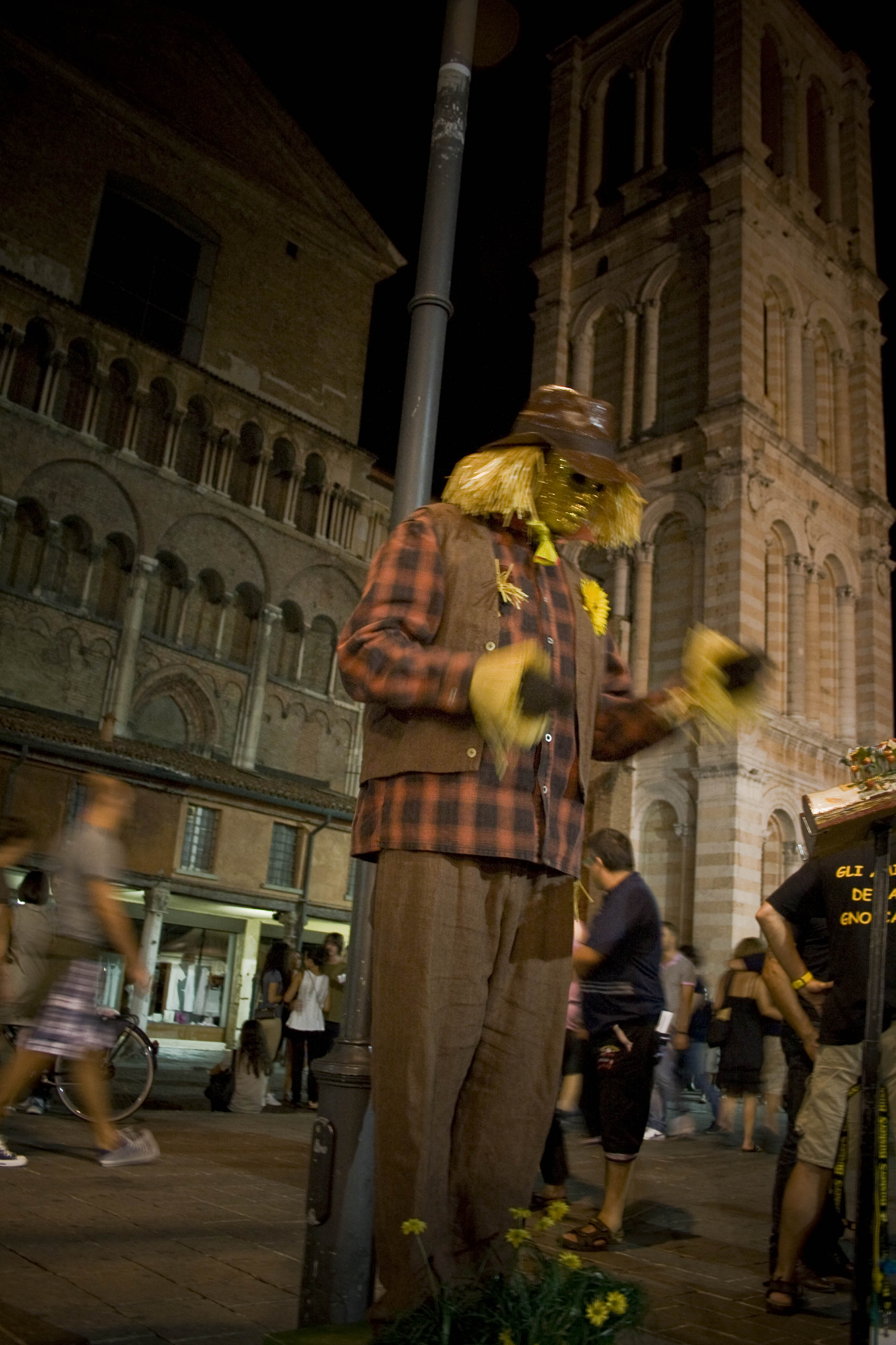 Ferrara Buskers Feste Sagre Spaventapasseri Umano