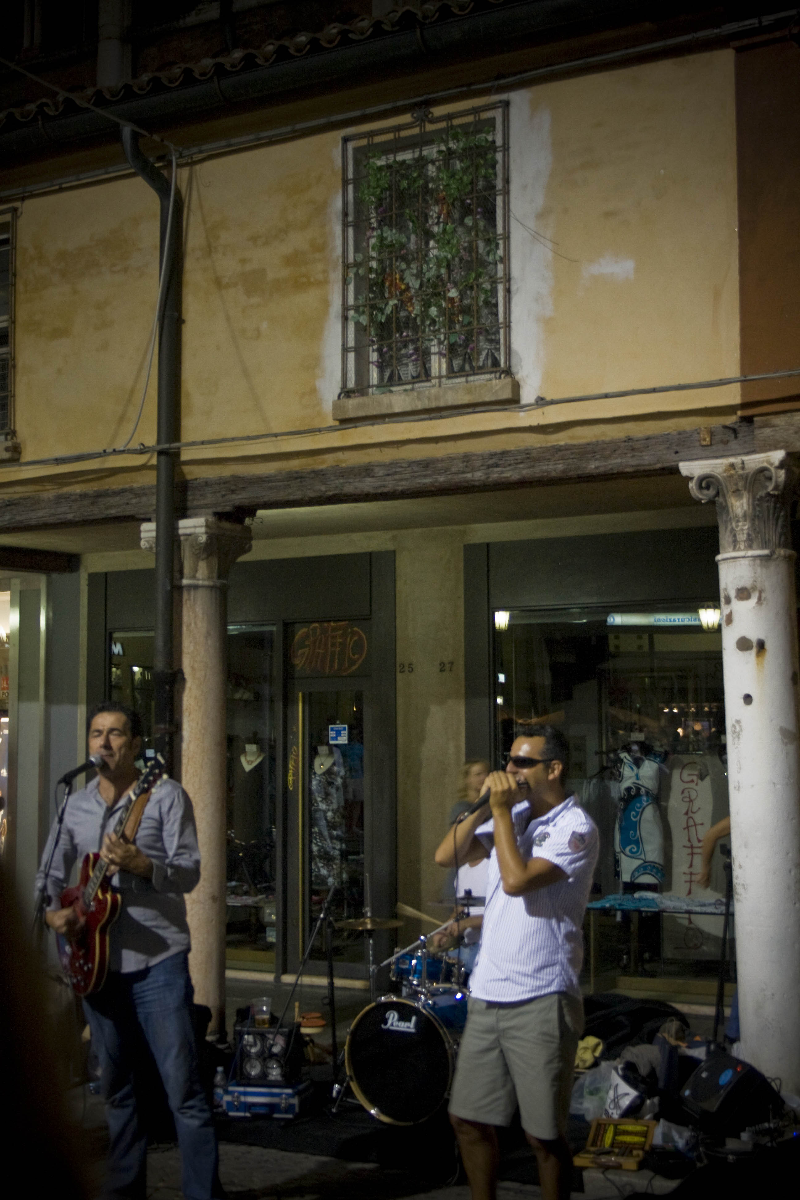 Ferrara Buskers Feste Sagre Musicisti e cantanti di strada