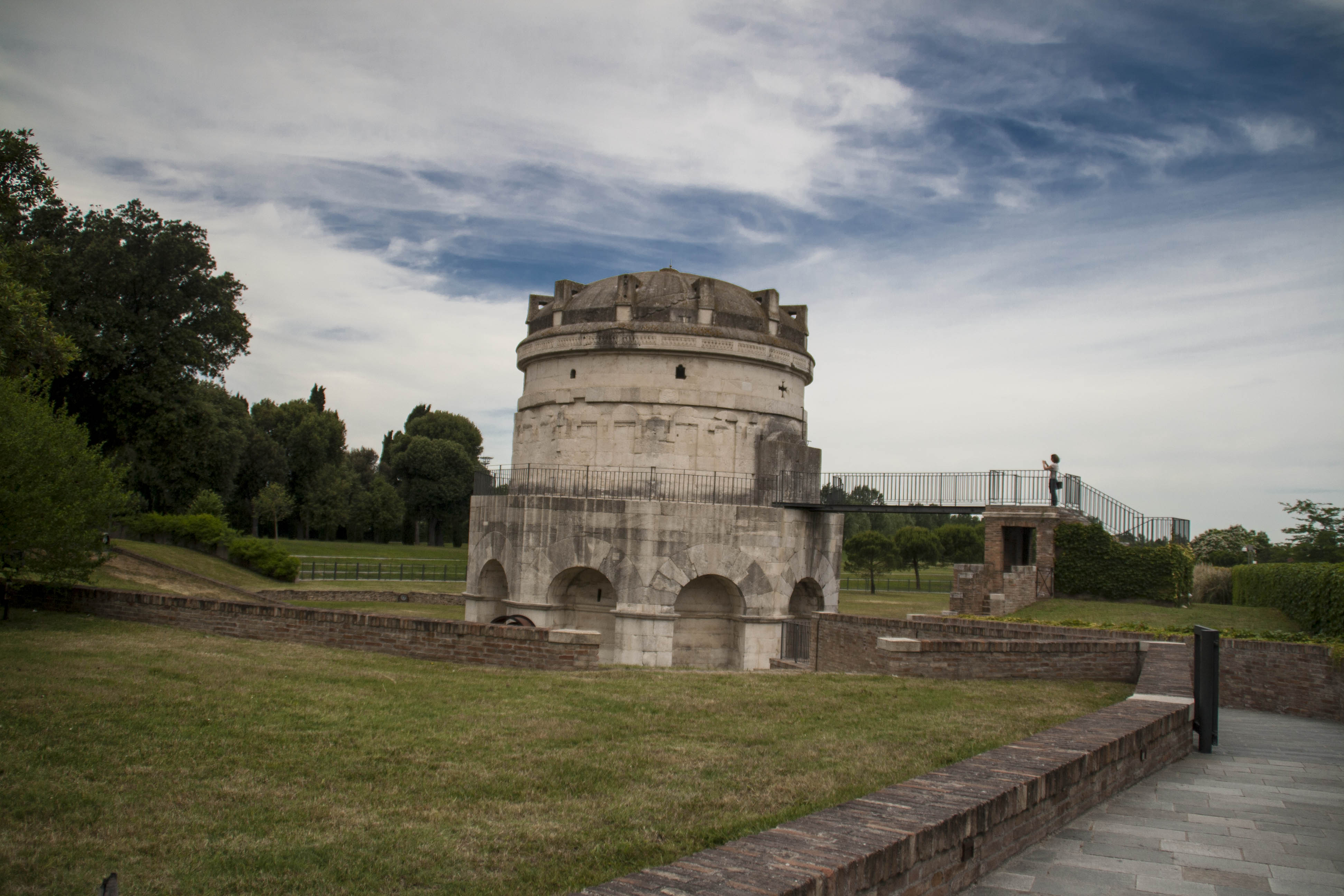 Ravenna Monumenti Edifici Particolare Mausoleo di Teodorico