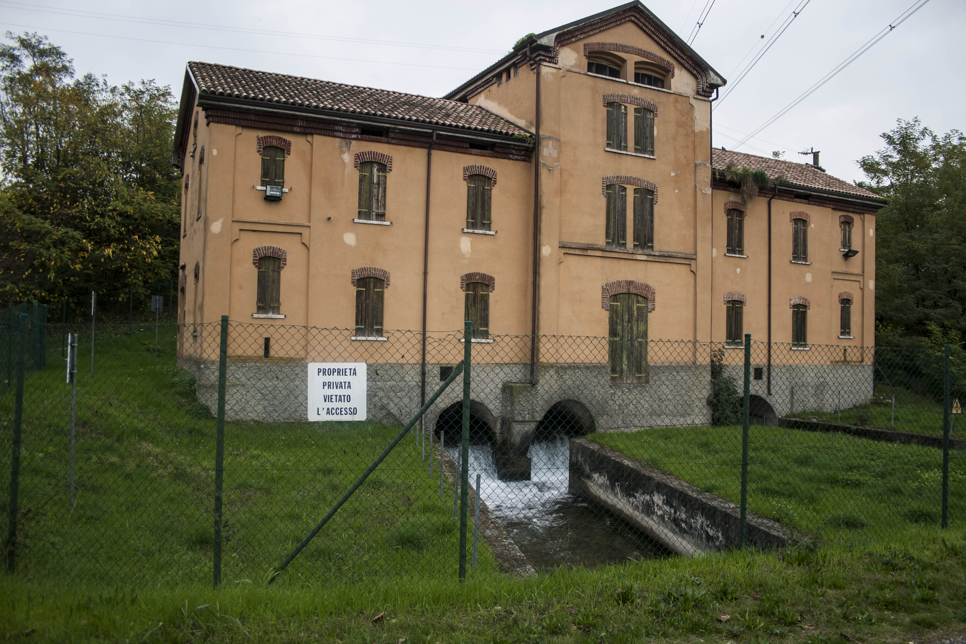 Borghetto (Vr) Edificio 