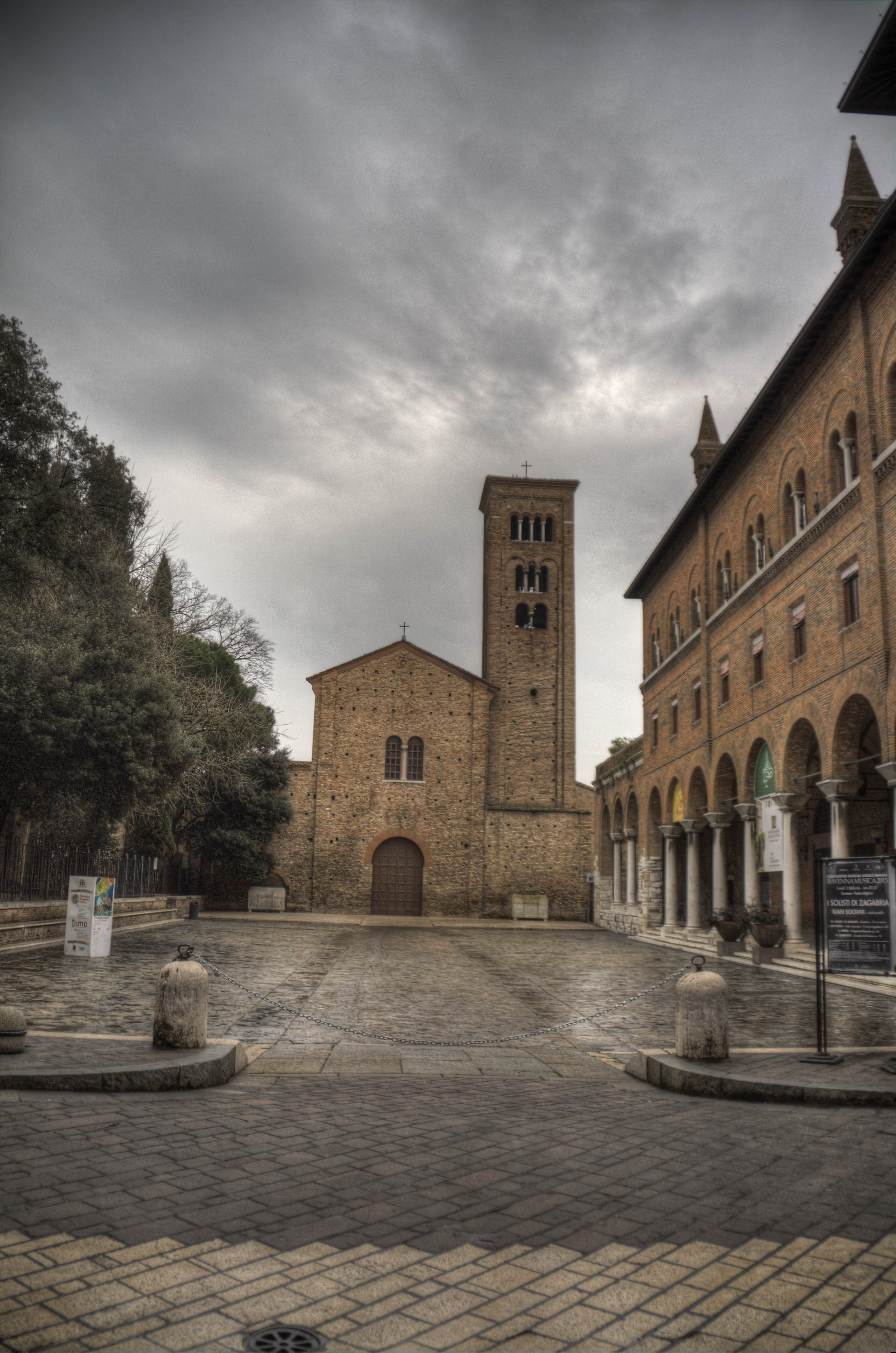 Ravenna Piazza HDR 