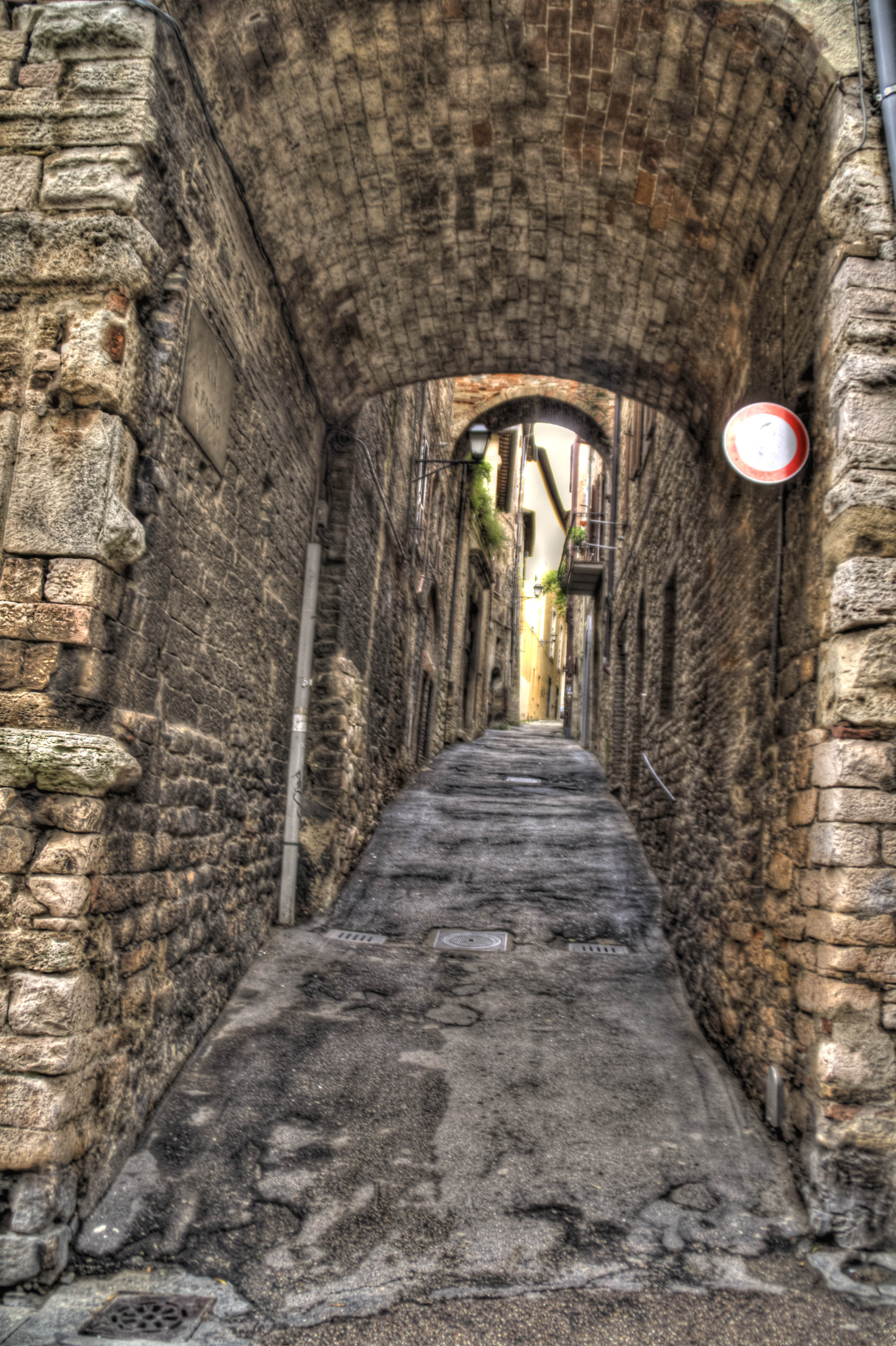 Perugia Umbria Vie Monumenti HDR 