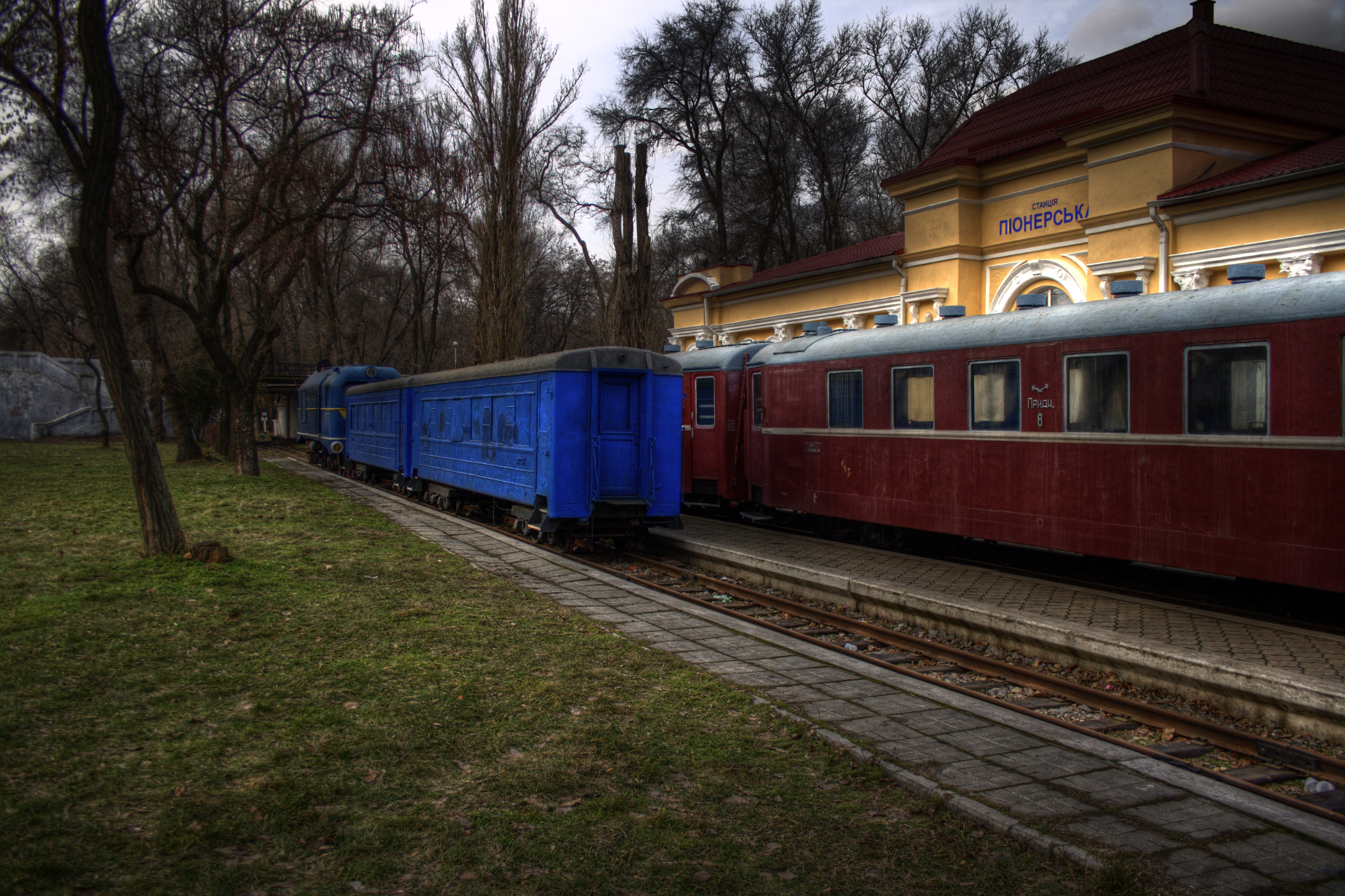 Dnipropetrovsk Ucraina Treni HDR  