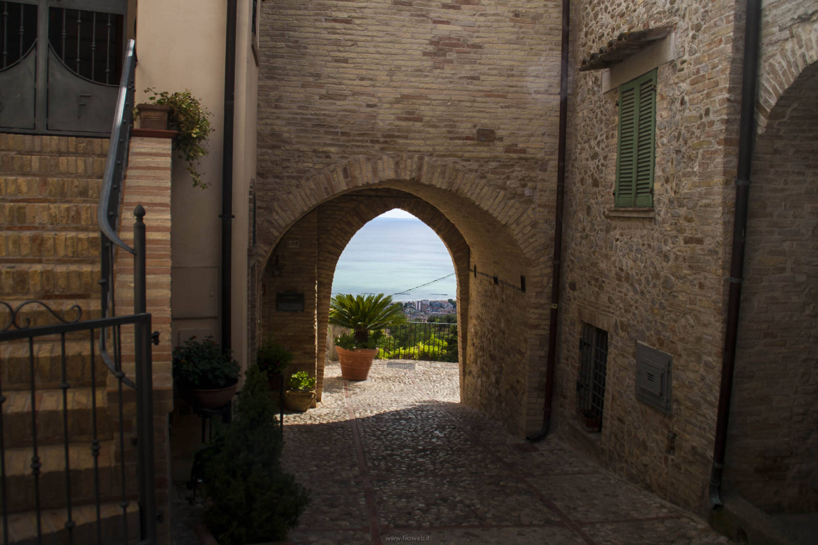 Montepagano (Te) Particolare Strada 