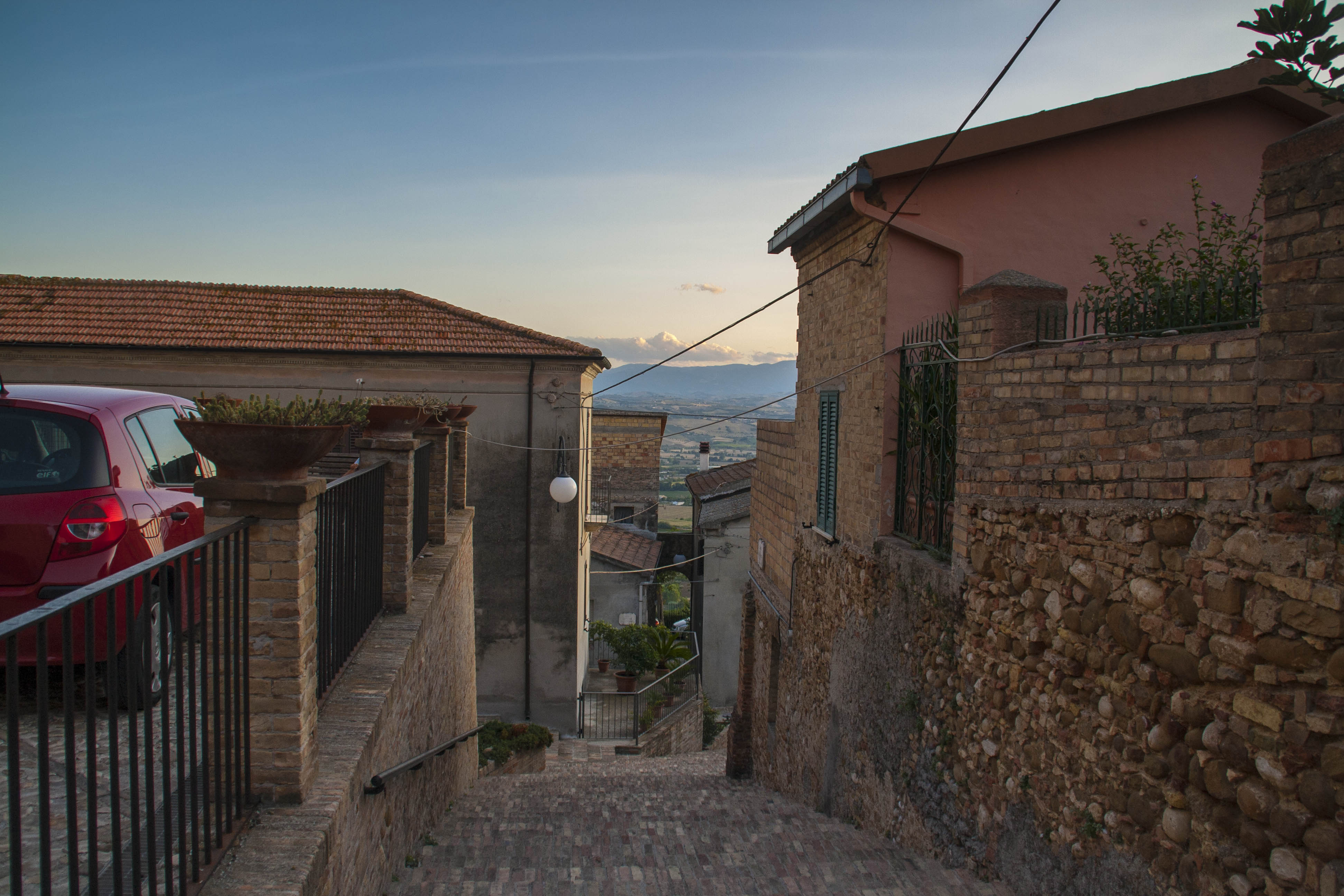 Montepagano (Te) Panorama Edifici 