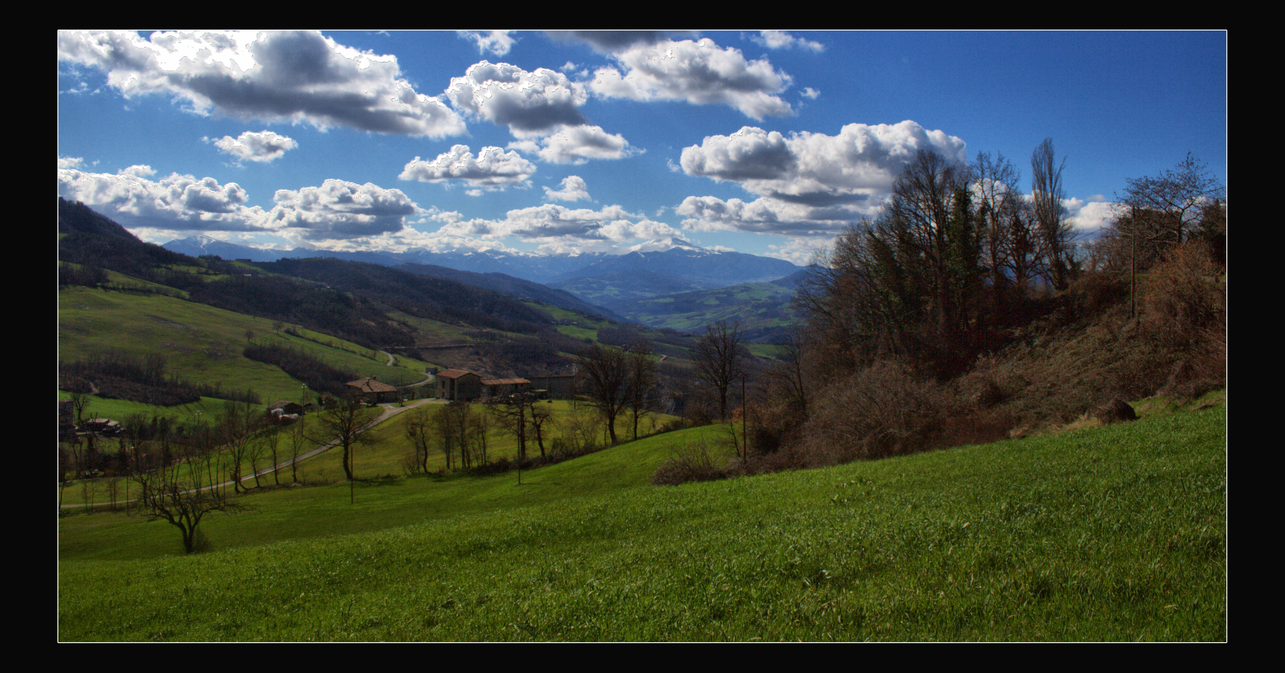 Zocca (Mo) Panorama Montagna HDR 