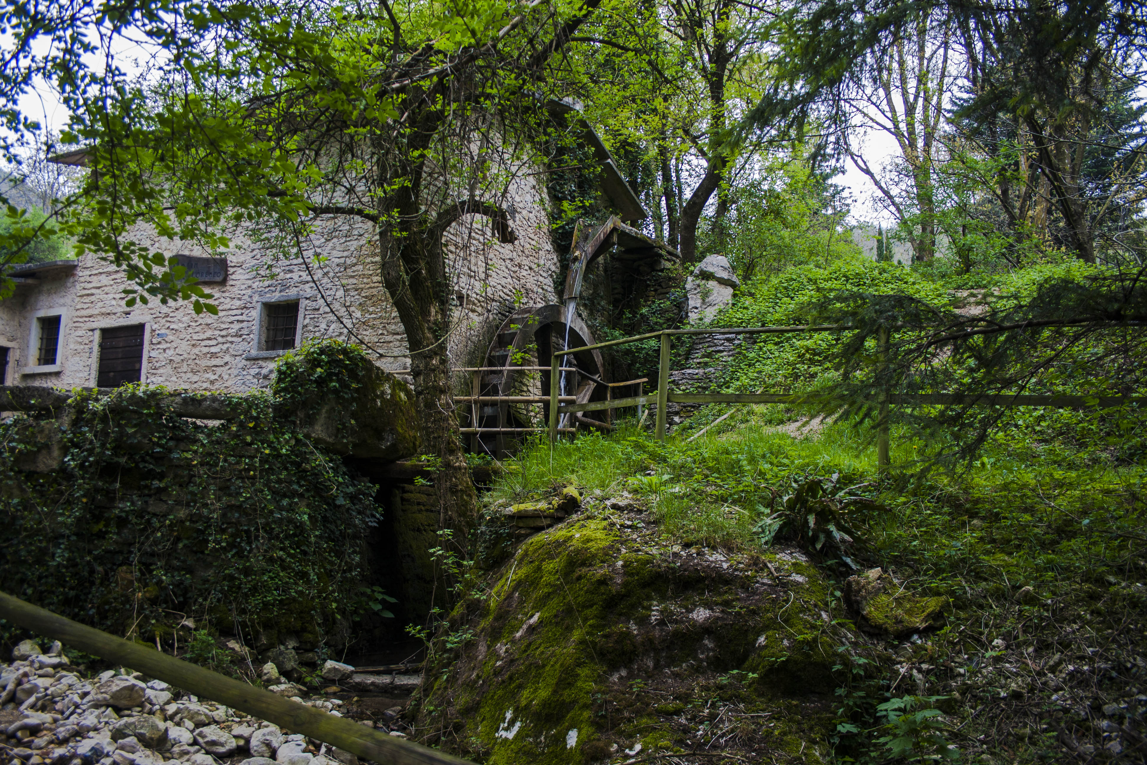 Molina (Vr) Edificio Natura 