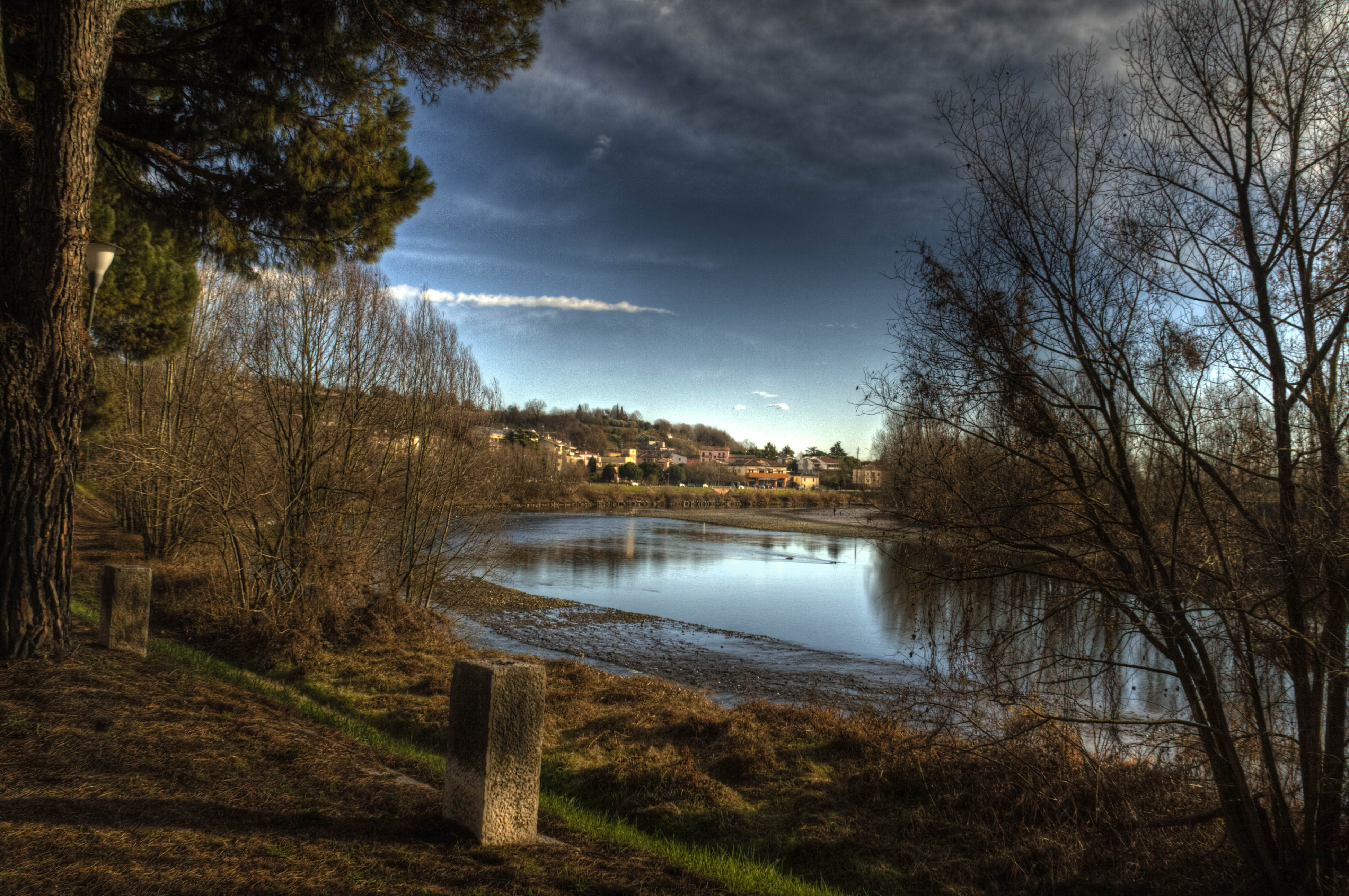 Parona (Vr) Adige Fiume HDR Percorso lungo Adige da Parona a Pescantina