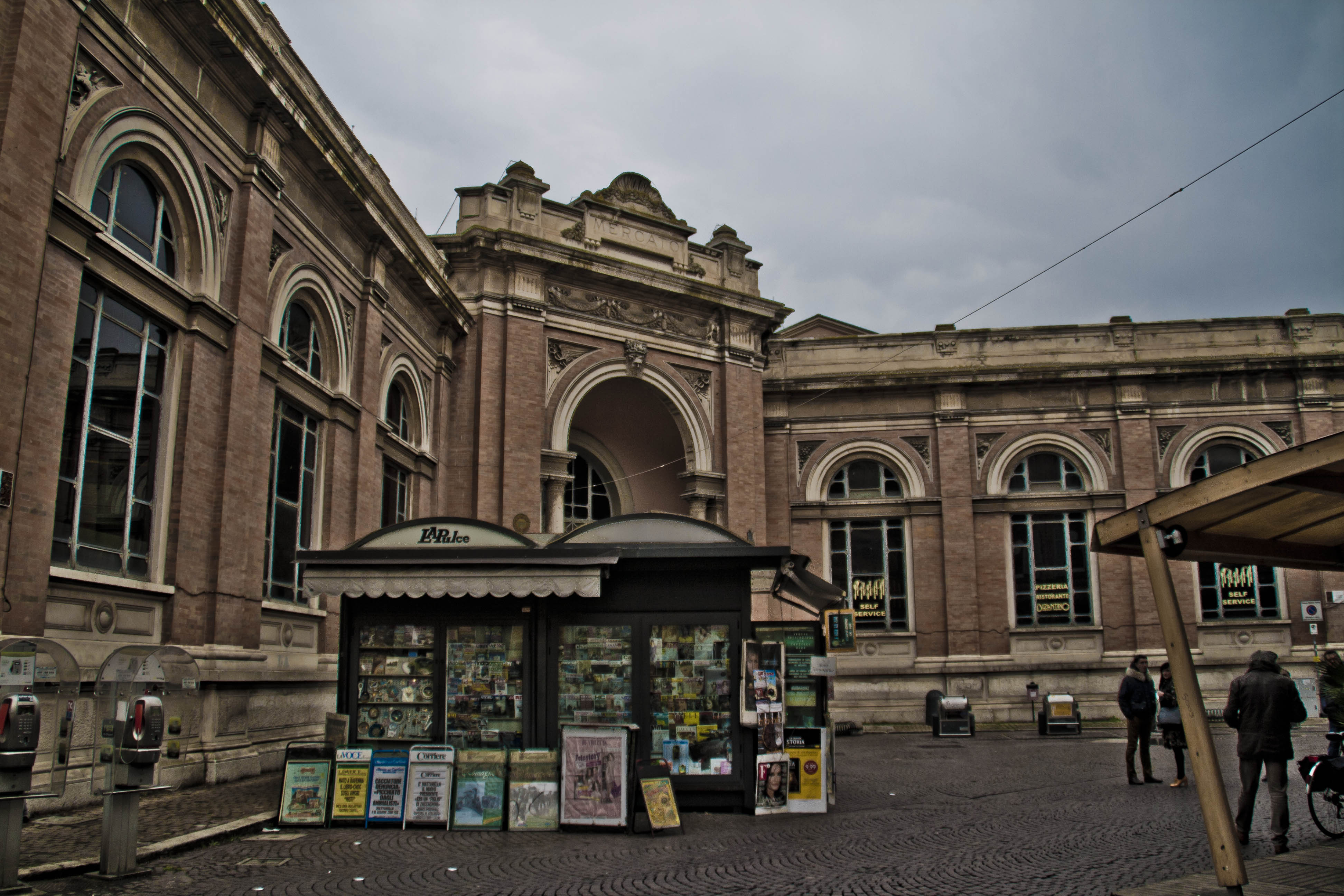 Ravenna HDR Edificio 