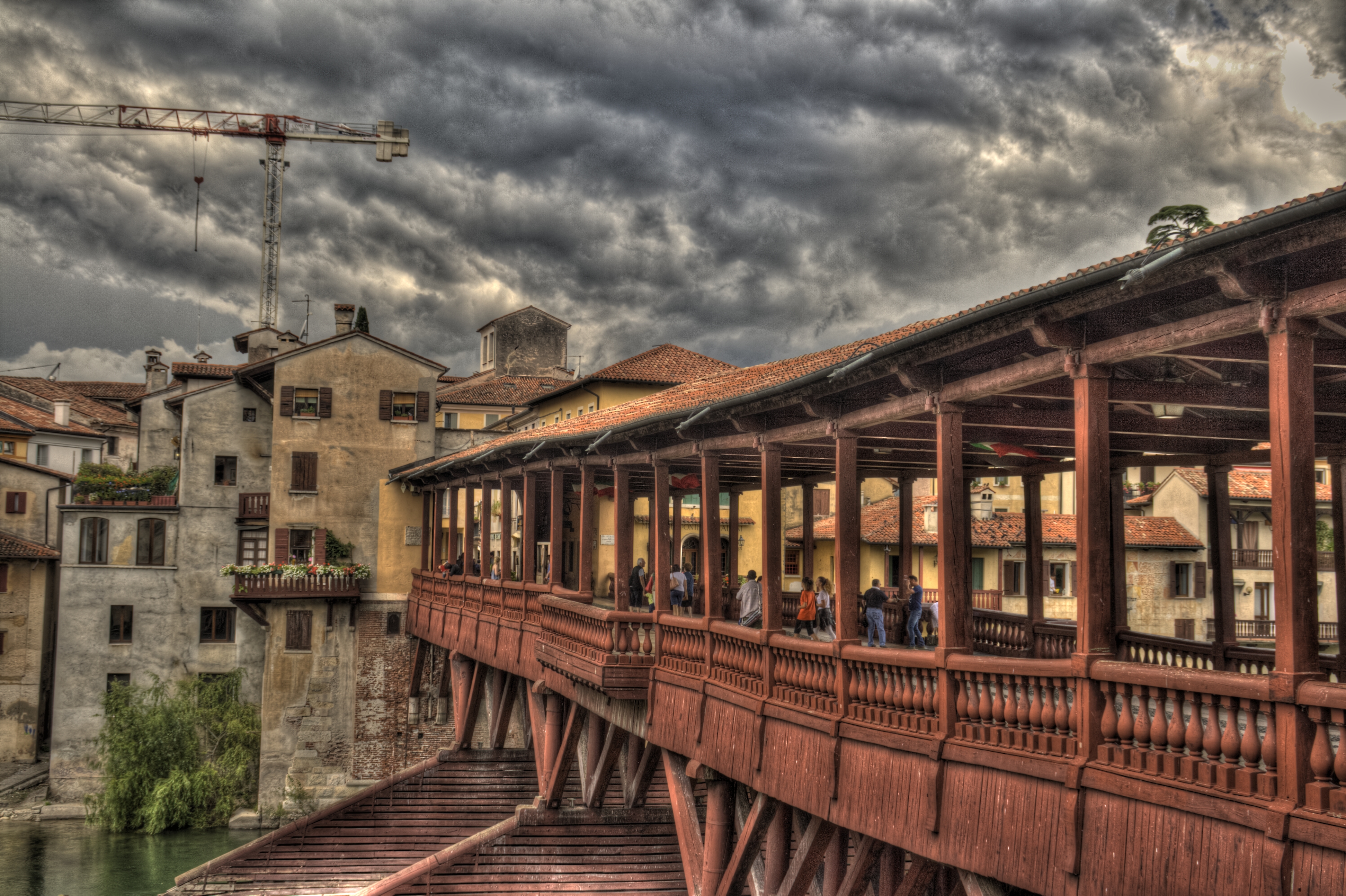 Bassano del Grappa (Vi) HDR Edificio monumento Ponte degli Alpini