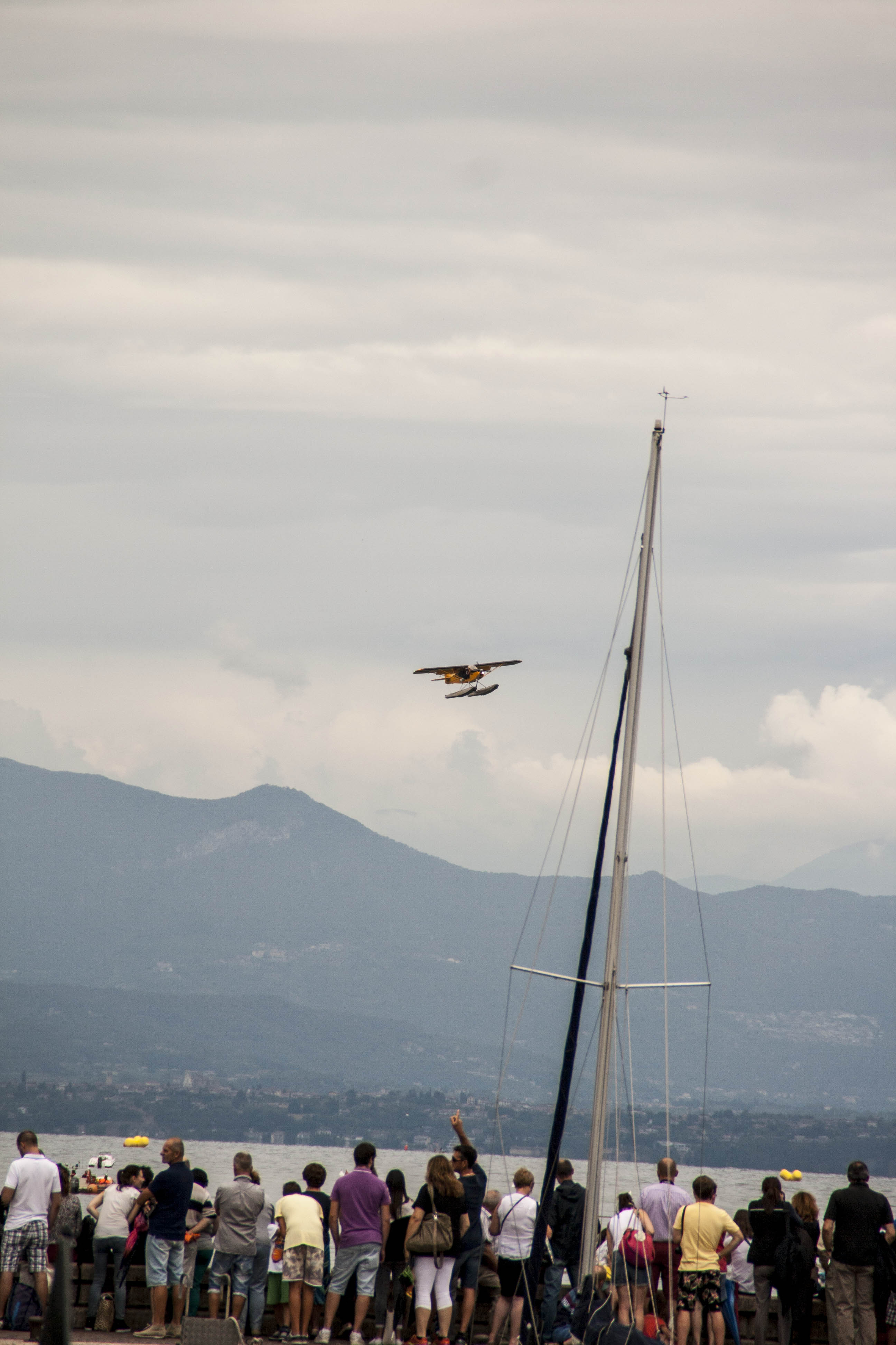 Peschiera del Garda (Vr) Aerei Lago di Garda  