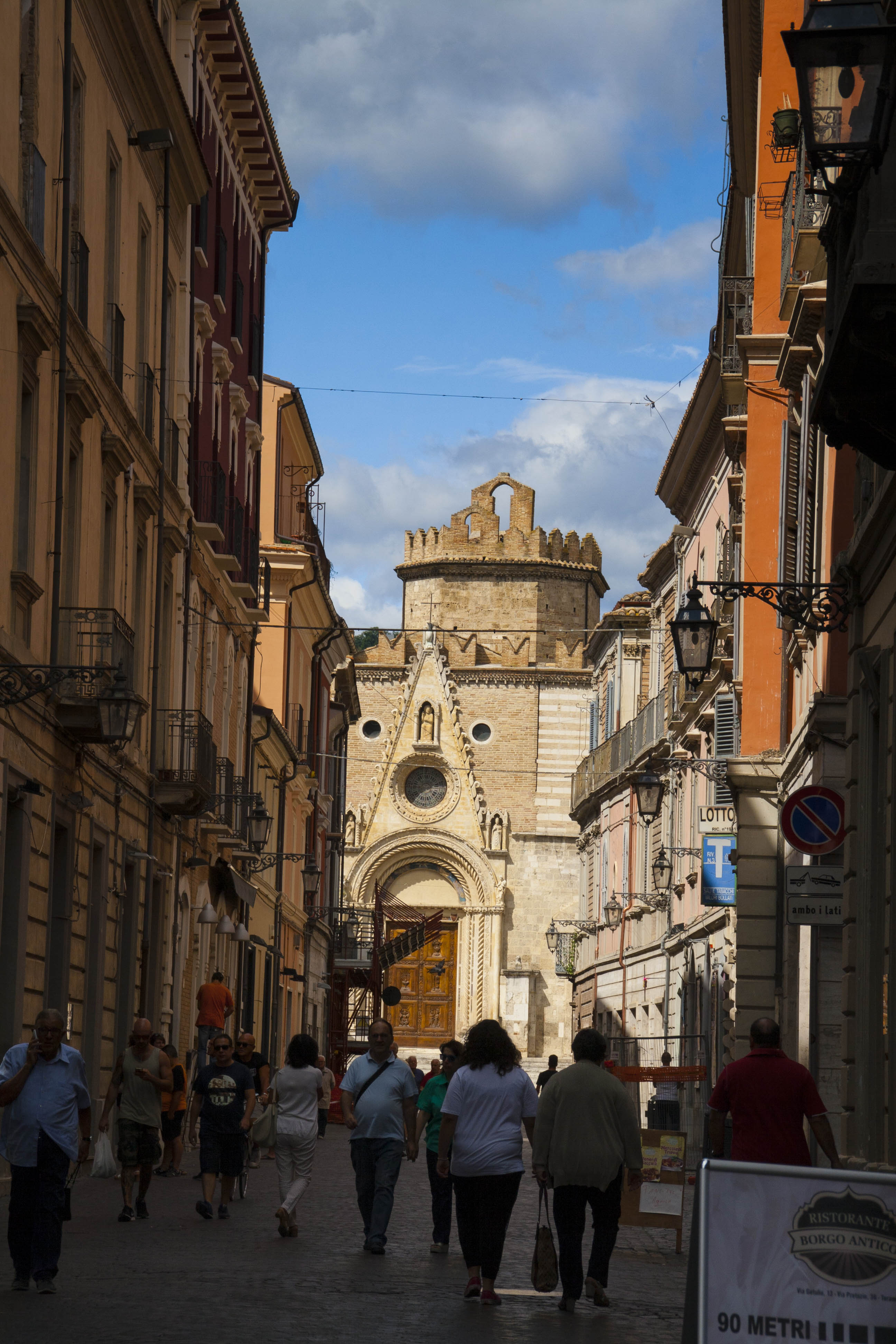 Teramo Strada Edifici Monumenti 