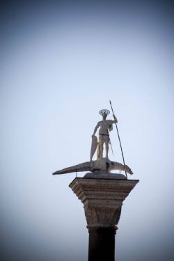 Venezia Statue  