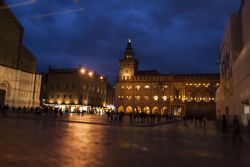 Bologna Piazza Maggiore Edificio Monumento 