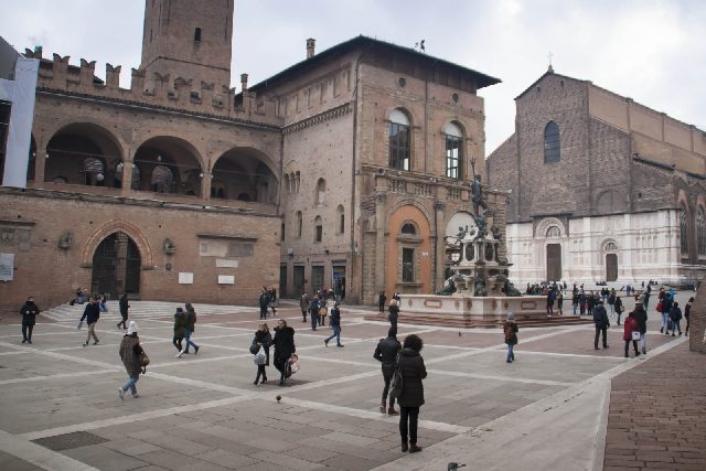 Bologna Nettuno e Palazzo re Enzo 