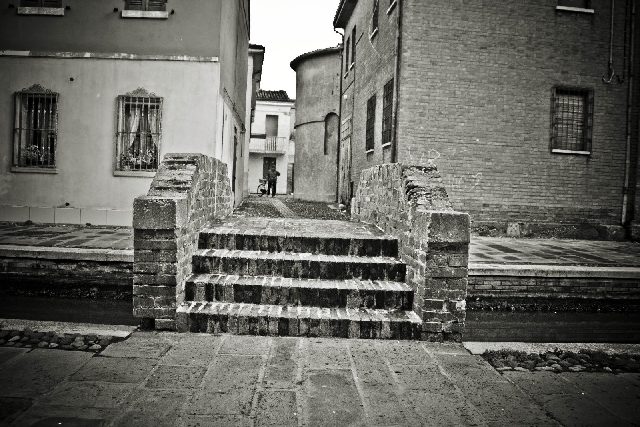 Comacchio Case Canale HDR B/N 