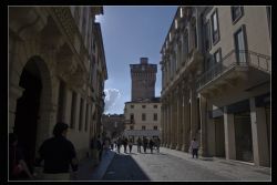 Vicenza Via 