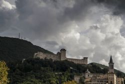 Spoleto Umbria Chiese Monumenti 