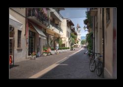 Bardolino (Vr) Lago di Garda Bardolino Verona Barca Via di Bardolino