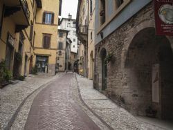 Spoleto Umbria Vie Monumenti 