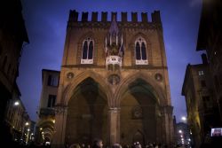 Bologna Edificio Monumento 