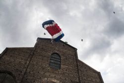 Bologna Paracadutista bologna piazza maggiore 