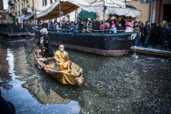 Comacchio Carnevale Canali Maschere 