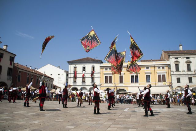 Montagnana Festa Medioevale Sbandieratori 