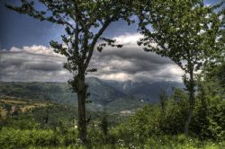 Bolca  Natura HDR Panorama dal monte Purca