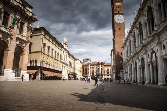 Vicenza Monumenti Edifici Piazza 