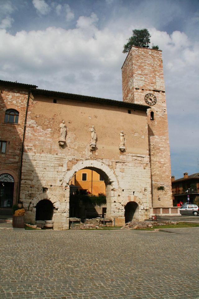 Spello Edificio Monumento 