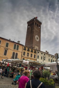 Bassano del Grappa (Vi) Piazza Edifici Monumenti 