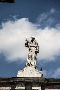 Mantova Statua Cielo 