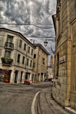 Bassano del Grappa (Vi) Strada HDR Edificio 