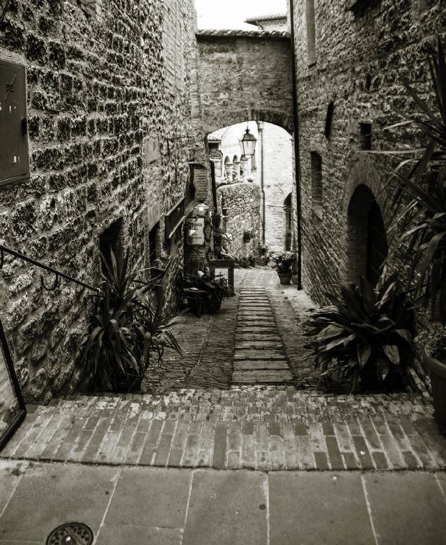 Spello B&W  