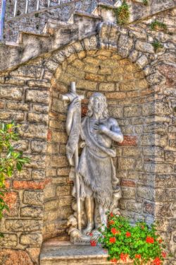 Madonna Della Corona (Vr) Statua HDR 