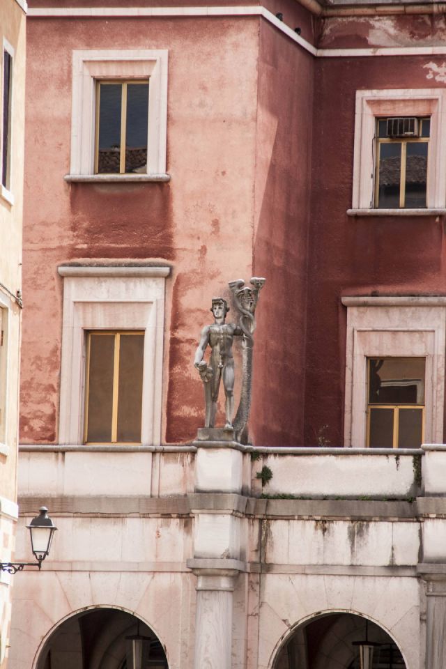 Vicenza Monumenti Edifici Particolare 